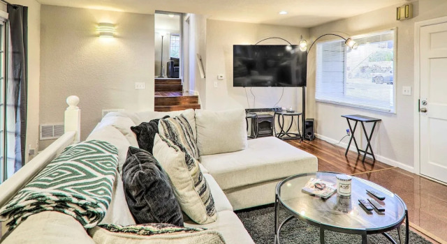 Castro Valley Home w/ Bay Area Views!, 预订 酒店 卡斯特罗谷 旧金山湾区