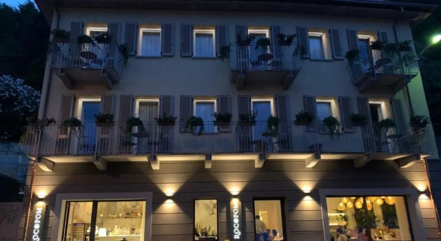 LUXURY SUITES ROCOPOM - Lake Front, Buchen Sie Hotel Valmadrera Comer See