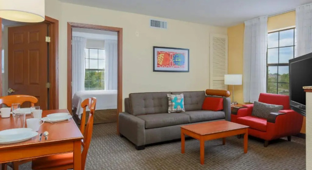 Люкс с 2 комнатами TownePlace Suites by Marriott College Station
