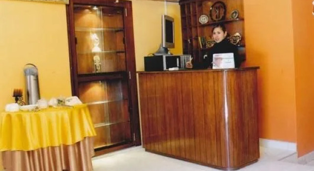 Hostal Andenes, Забронировать Отель Отели и гостиницы Пуно, рядом с Conde de Lemos Balcony, Отель