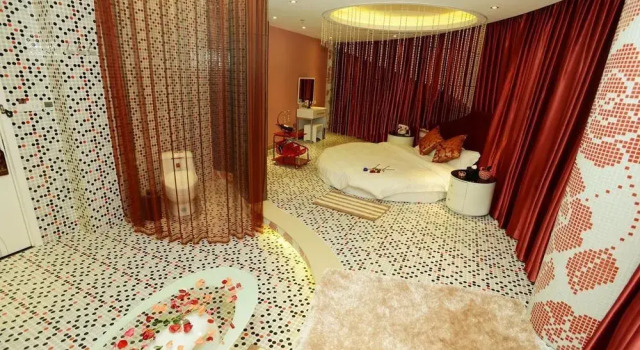 Ainors Hotel, Забронировать Отель Хуандао 