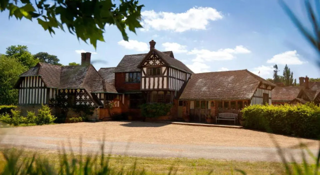 Коттедж Hever Castle Luxury Bed and Breakfast