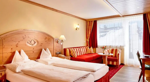 Полулюкс с видом на сад Hotel Neue Post - 4 Sterne Superior