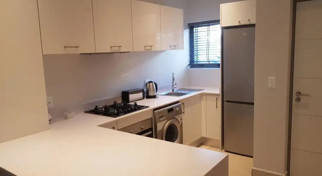 Апартаменты Sandton Executive Suites on Daisy