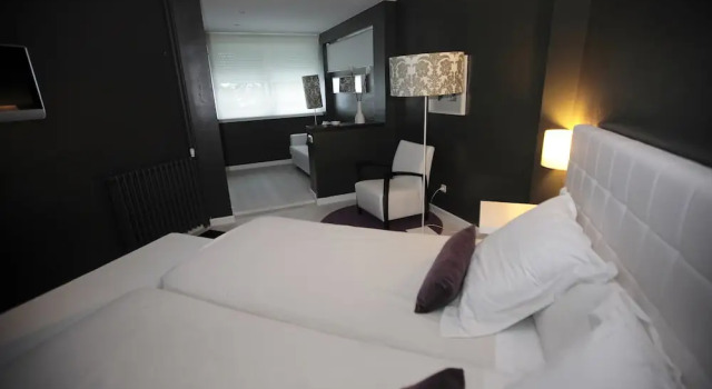 Трёхместный семейный номер Standard Hotel Tobazo