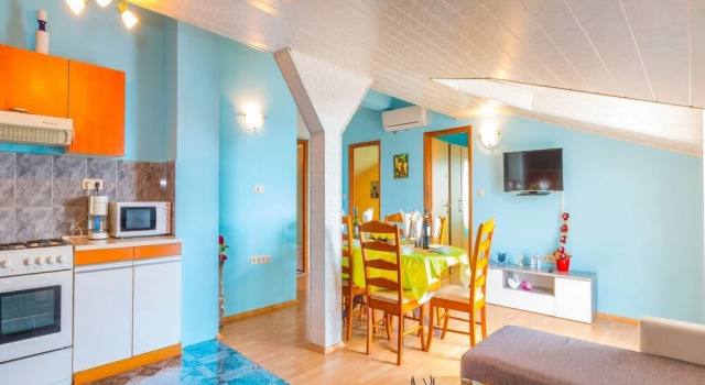Secluded Holiday Home in Azillanet With Private Pool, Забронировать Отель Ядраново Приморско-Горанская жупания