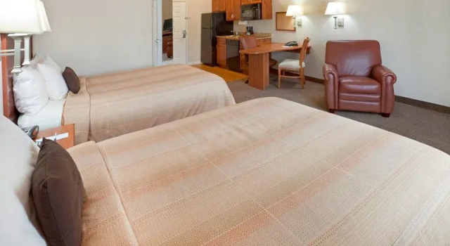 Кровать в общем номере Candlewood Suites Mount Pleasant by IHG