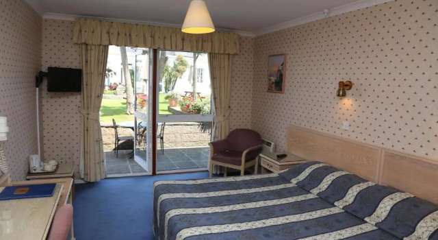 Трёхместный номер Standard Beausite Hotel