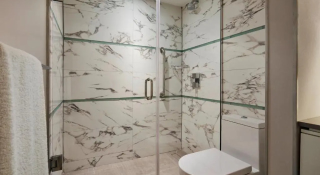 Четырёхместный номер Standard с балконом Waterstone Resort & Marina Boca Raton, Curio Collection by Hilton