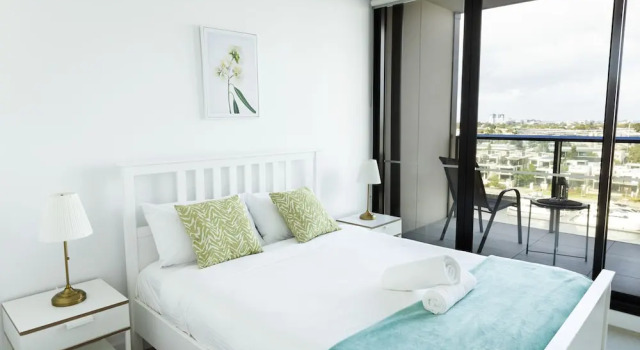 Апартаменты Luxury Melbourne Private Apartments - Collins Wharf Waterfront, Docklands