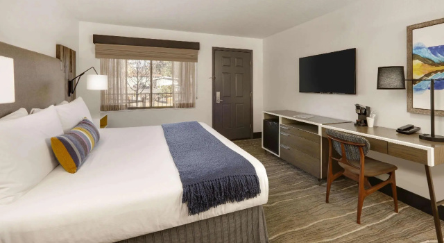 Двухместный номер Standard Hotel Becket Trademark Collection by Wyndham