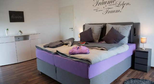 Ferienhaus Pusteblume, Забронировать Отель Отели в центре Фрайунг, в центре
