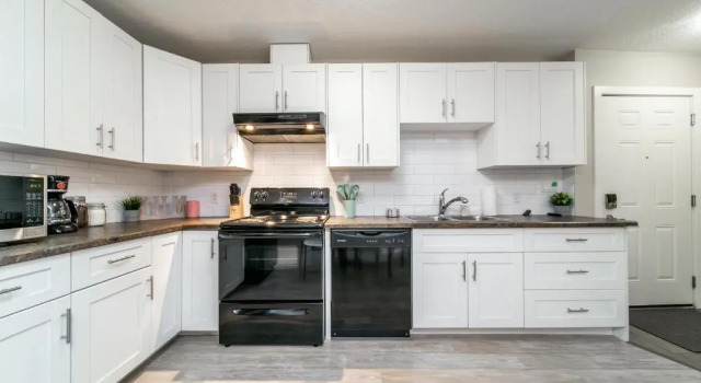Коттедж с 2 комнатами Executive Home