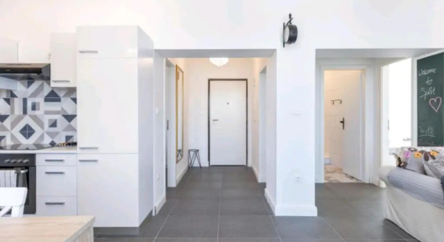 Just Like This - Cityapartment with Netflix, Prenota Appartamento Splitska 