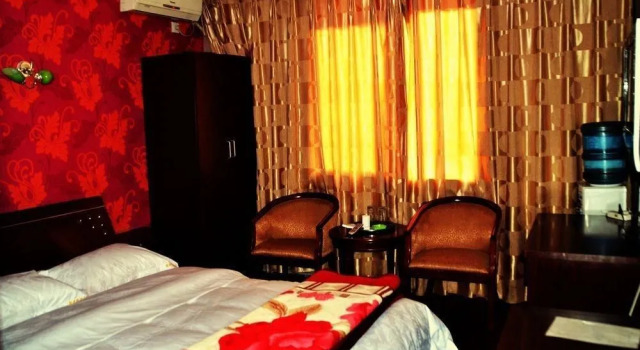 Shuangliu Xinshiji Hotel