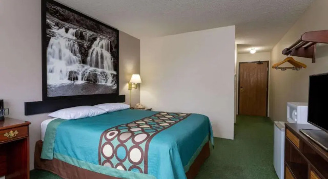 Номер Standard Super 8 by Wyndham Reedsburg