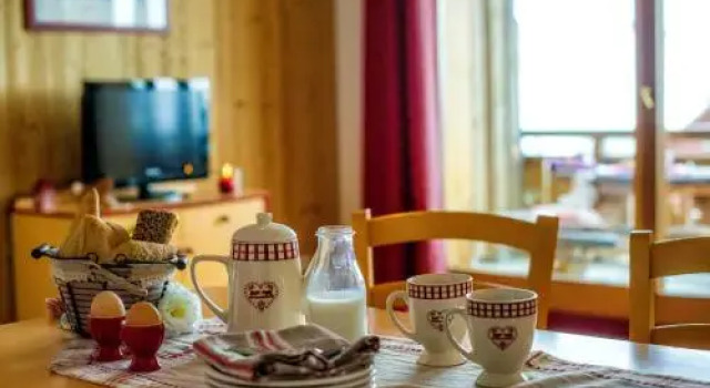 Résidence Goélia Les 4 Vallées, Забронировать Отель Монжеллафре Овернь-Рона-Альпы, рядом с Горнолыжный подъемник Люн Бльё