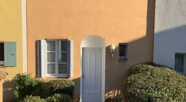 House With 2 Bedrooms in Grimaud, With Shared Pool and Furnished Garden - 1 km From the Beach