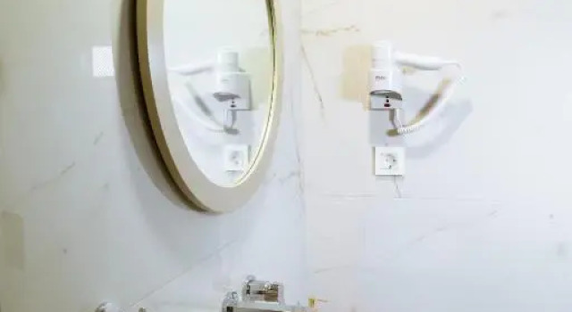 Номер Deluxe Konmari Boutique Suites