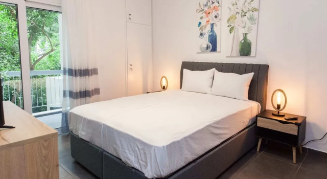 Elegant Urban Escape Apt in Kolonaki