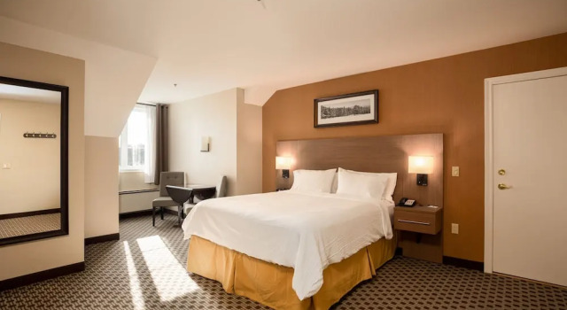Номер Standard Holiday Inn Express & Suites Tremblant by IHG