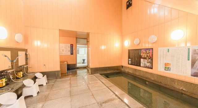 Livemaxresort kusazuonsen, Забронировать Отель Отели Кусацу с парковкой, рядом с Лыжный курорт Кусацу Онсэн, Парковка