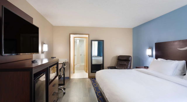 Двухместный номер Standard SureStay Hotel by Best Western Bardstown General Nelson