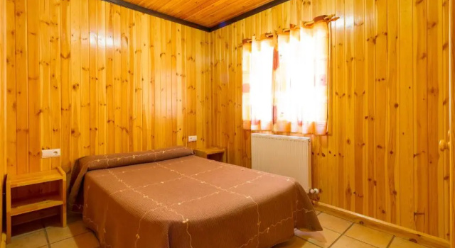 Bungalow 2 camere con balcone e con vista Camping Gavin