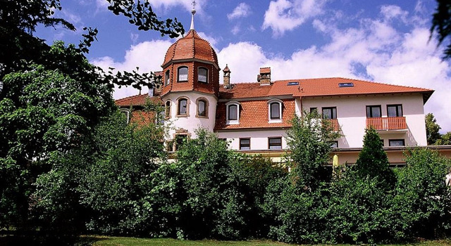 Parkhotel Schillerhain, Забронировать Отель Кирххаймболанден Рейнланд-Пфальц