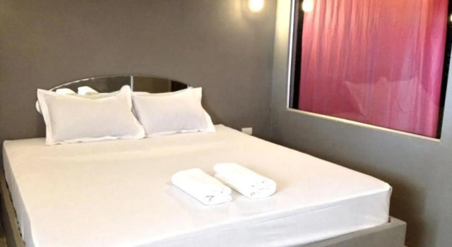 Heaven Inn, Забронировать Отель Отели Сирача с парковкой, Парковка