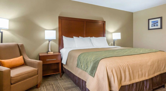 Номер Standard Comfort Inn Collinsville near St Louis
