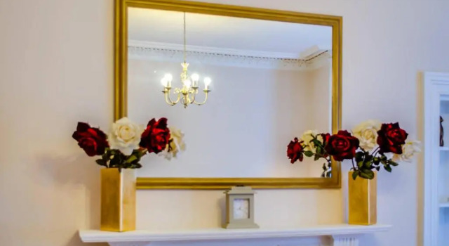 Spacious 3BR Apt moments from the Meadows & Old Town, Забронировать Апартаменты/квартира Старый город Эдинбург, рядом с Национальный музей Шотландии