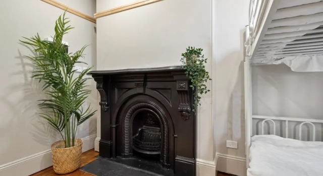 Кровать в общем номере (женский номер) Surry Hills Budget Hotel - Near Oxford Street