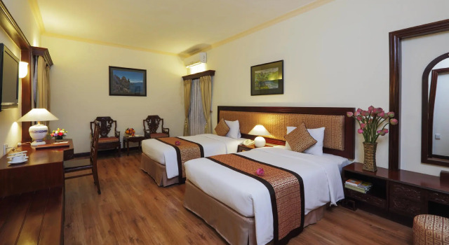 Номер Premium Royal Hotel Saigon