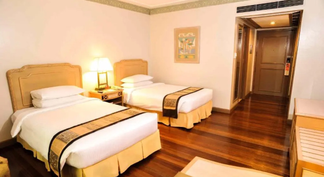 Двухместный номер Deluxe Waterfront Insular Hotel Davao