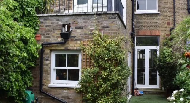 Beautiful 3 Floor Family Townhouse