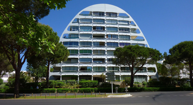 Fleurie II, Book Hotel Hotels in Camargue with a Pool, Swimming Pool