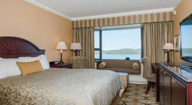 Номер Standard Crest Hotel