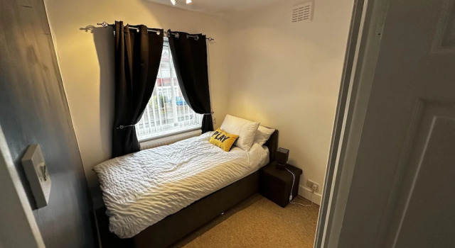 3 bed House in Blackpool With Cinema & hot tub, Varaa Lomakoti Mökit kohteessa Merseyside, Mökki