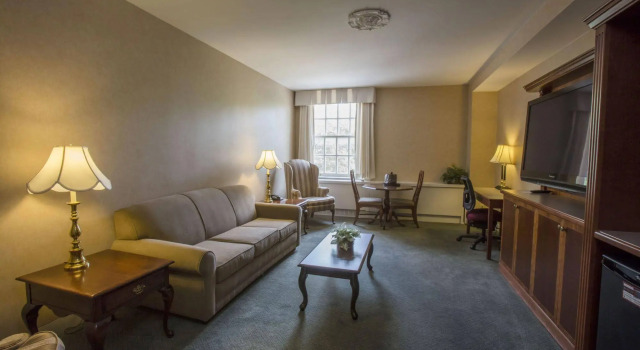 Illini Union Hotel, Забронировать Отель Урбана Шампейн