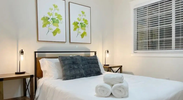 @ Marbella Lane - Contemporary Sophisticated Home, Забронировать Дом для отпуска Коттеджи Саннивейл, Коттедж