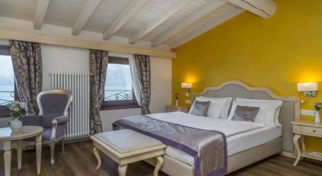 Двухместный семейный номер Standard Lake Front Hotel Brenzone