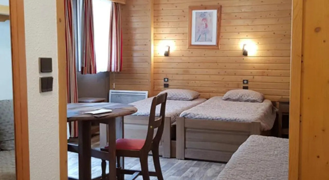 Appartement Brides-les-Bains, 1 pièce, 4 personnes - FR-1-512-237, Prenota Appartamento Hotel a Alvernia con parcheggio, Parcheggio