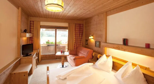 Landhotel Strasserwirt, Prenota Hotel St. Ulrich Am Pillersee 
