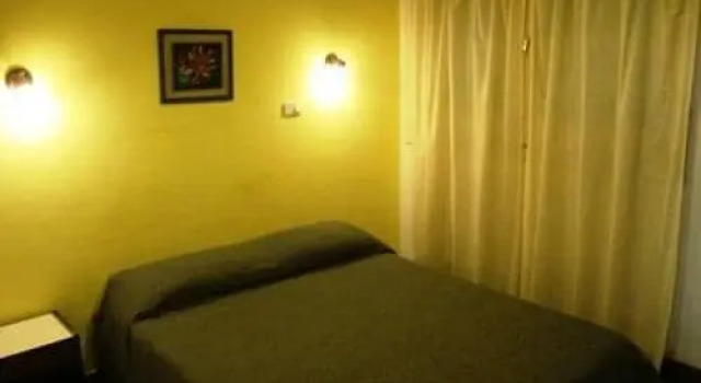 Cordoba Hostel, Забронировать Хостел Нуэва-Кордова Кордова, рядом с Национальный университет Кордовы