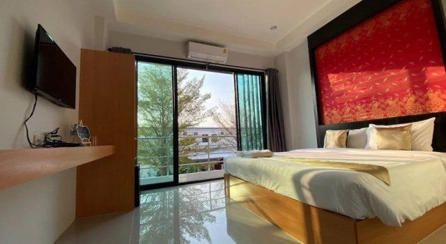 Seth-Thee Residence, Varaa Hotelli Hotellit North-Eastern Thailand pysäköinnillä, Pysäköinti