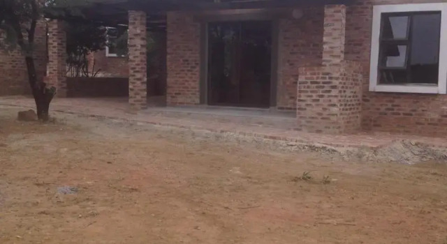 Thorntree Lodge, Забронировать Отель Отели Северо-Западной провинции с парковкой, Парковка