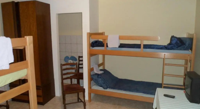 Кровать в общем номере Hostel Olimpik