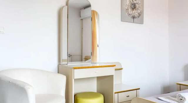 Апартаменты Comfort с 2 комнатами с балконом и с видом на море Villa M&M - ZF Hvar