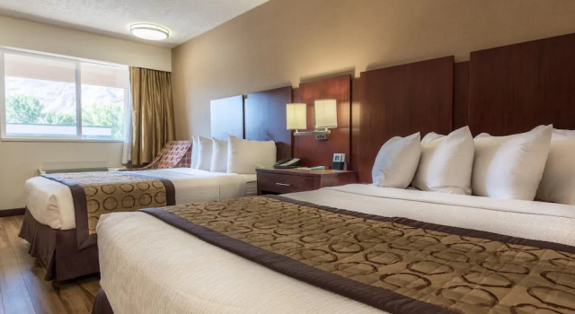 Четырёхместный номер Standard Hotel Moab Downtown